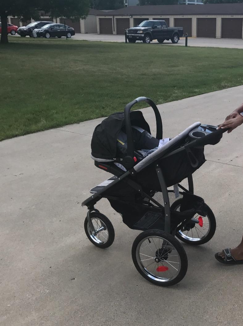Graco FastAction Fold Jogger Travel System customer photo 2