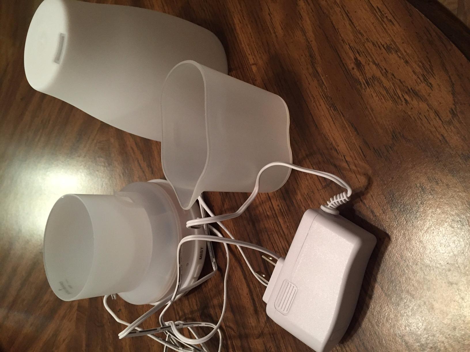 InnoGear Essential Oil Diffuser Ultrasonic Diffusers for Home, Basic White customer photo 1