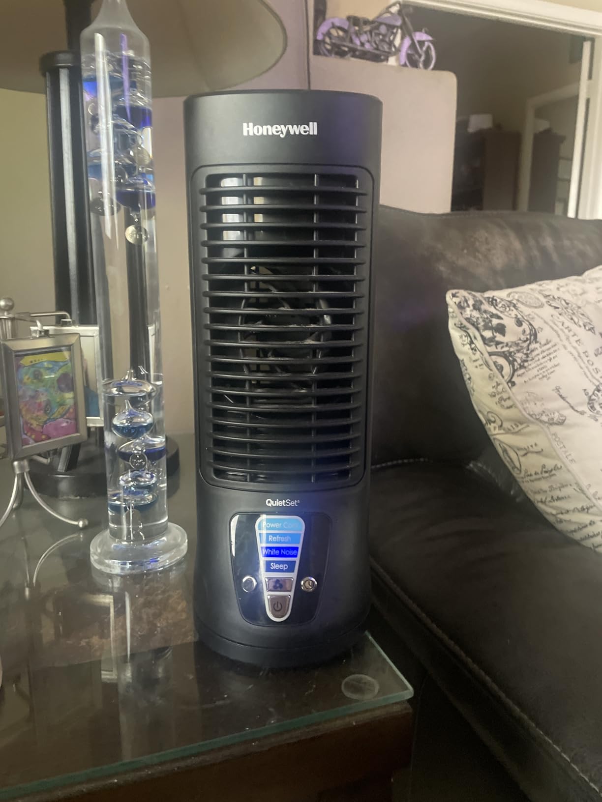 Honeywell QuietSet Personal Table Fan, Oscillating Personal Desk Fan For Bedroom with Quiet Operation, 4 Levels of Power and Sound, Black, HTF210B customer photo 1