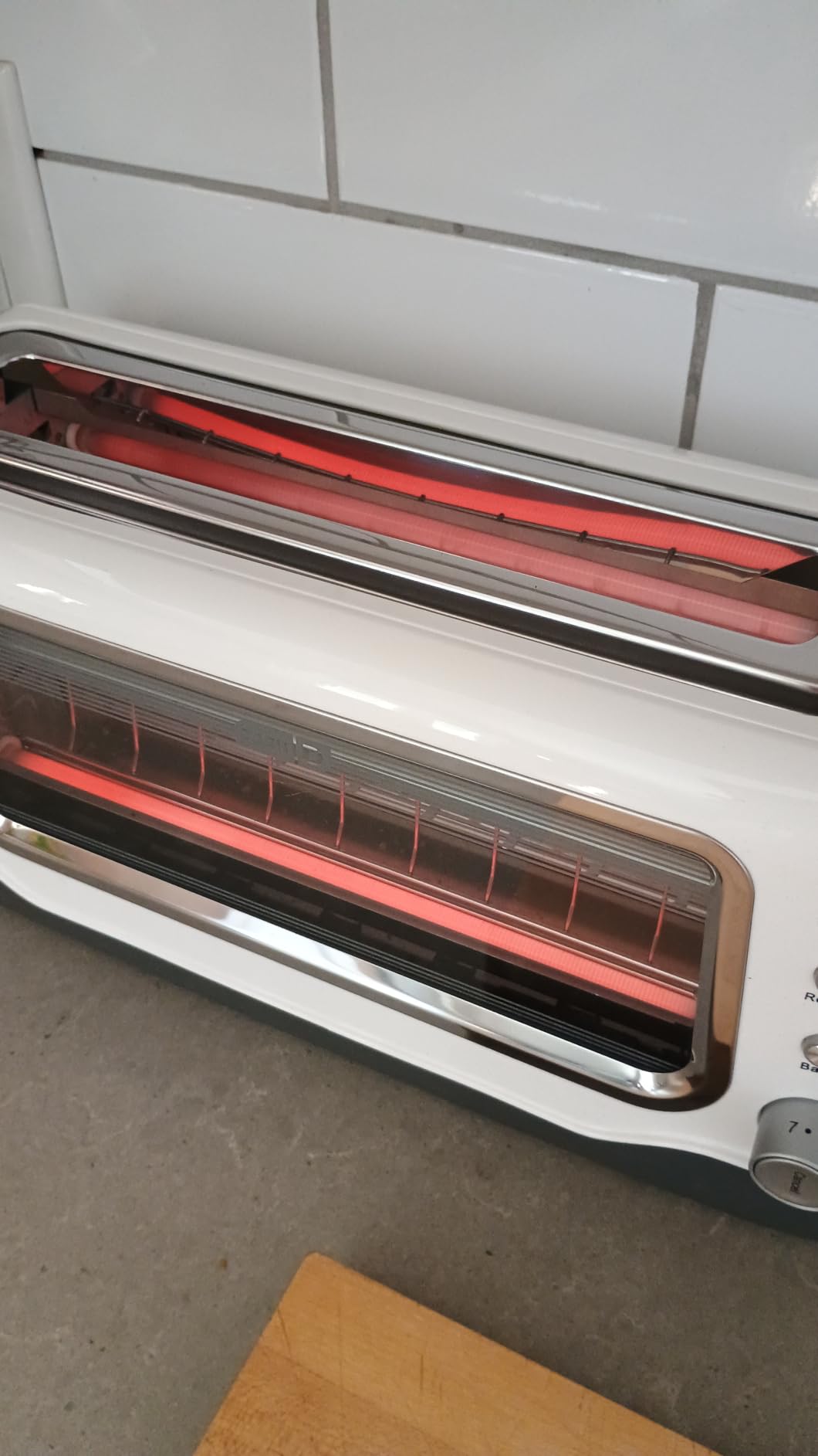 DASH Clear View Toaster: Extra Wide Slot Toaster with See Through Window customer photo 2
