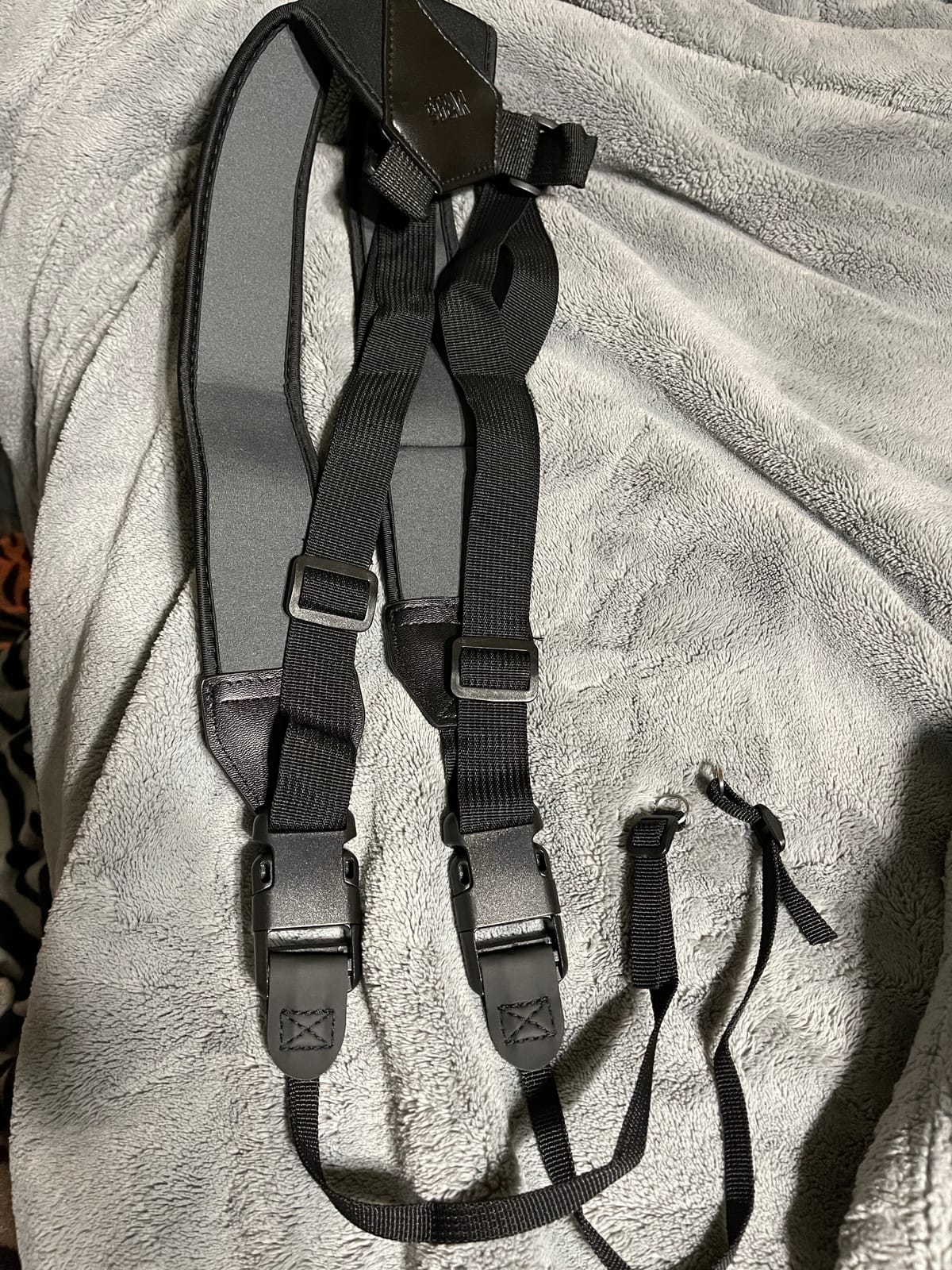 USA Gear DSLR Camera Strap Chest Harness with Quick Release Buckles customer photo 1