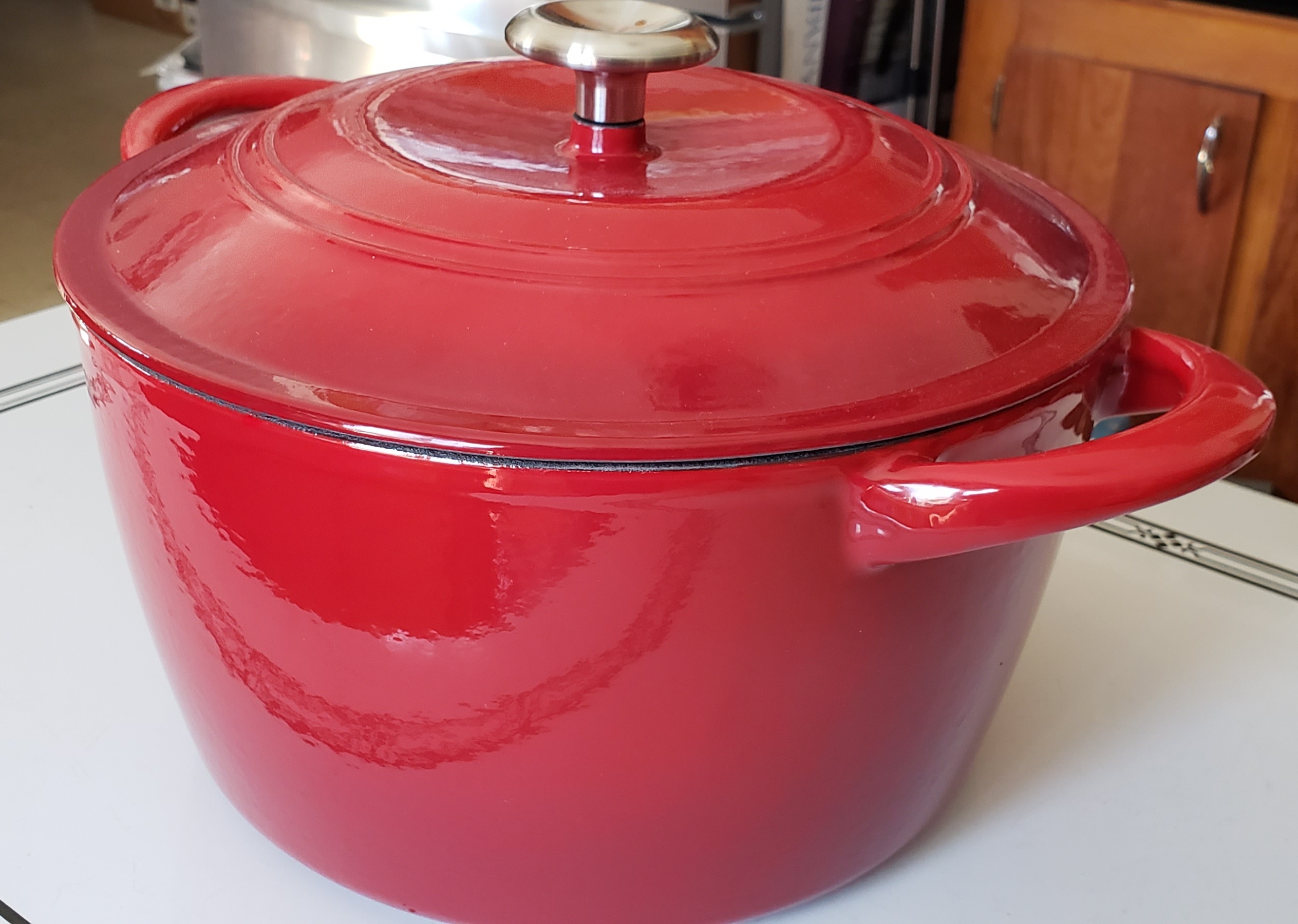6.5 Qt ROUND Dutch Oven OMBRE RED Enameled Cast Iron customer photo 1