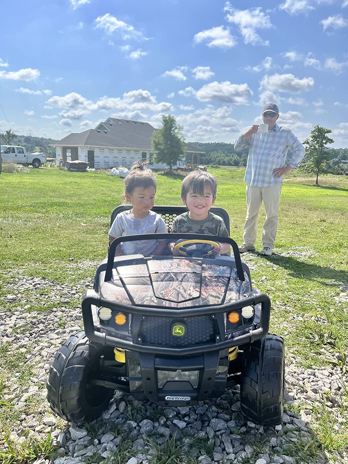 Peg Perego John Deere Gator XUV Realtree Camo Extra-Large 12 Volt Ride-on, Durable Design for Kids 3-8 customer photo 2