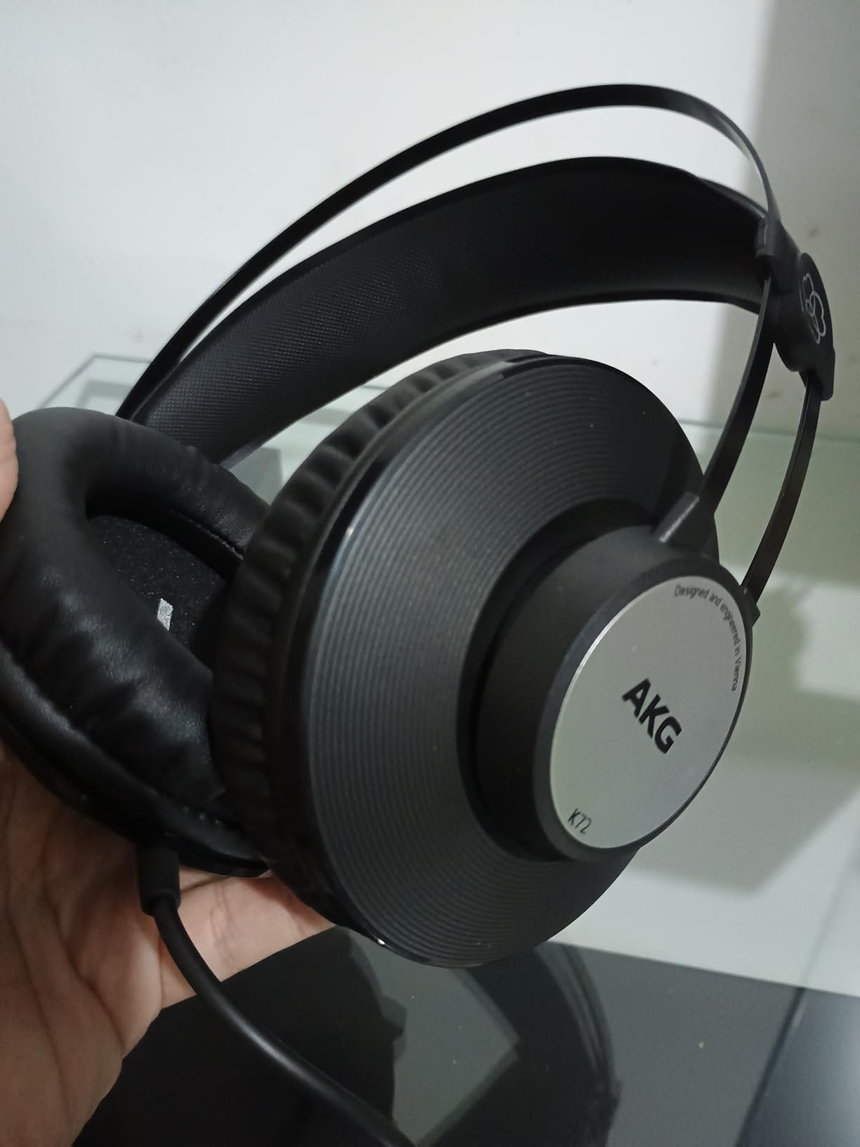 AKG Pro Audio K72 Over-Ear, Closed-Back, High-Sensitivity, High Output 40mm drivers, Studio Professional Headphone. Also Great for Portable Devices. Black. customer photo 1