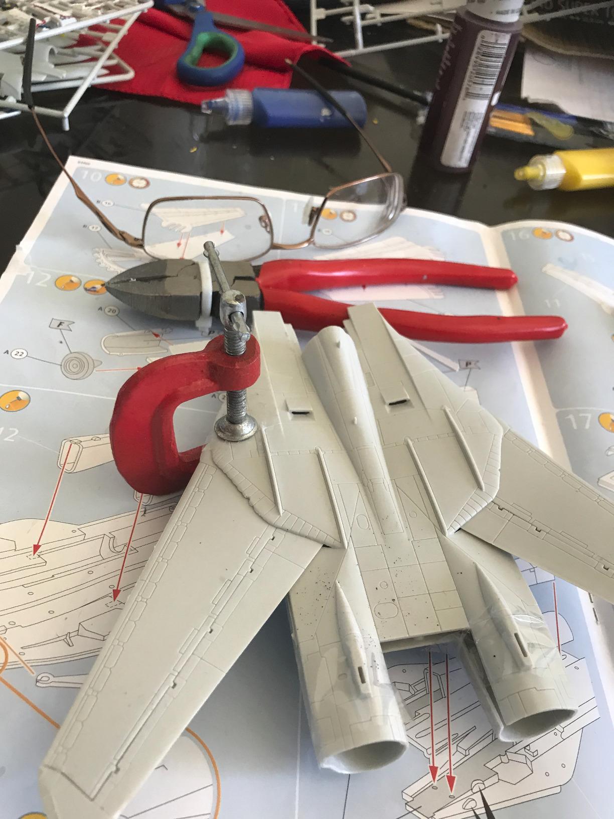 Revell F-14D Super Tomcat 03960 1:72 Scale Model Kit customer photo 1