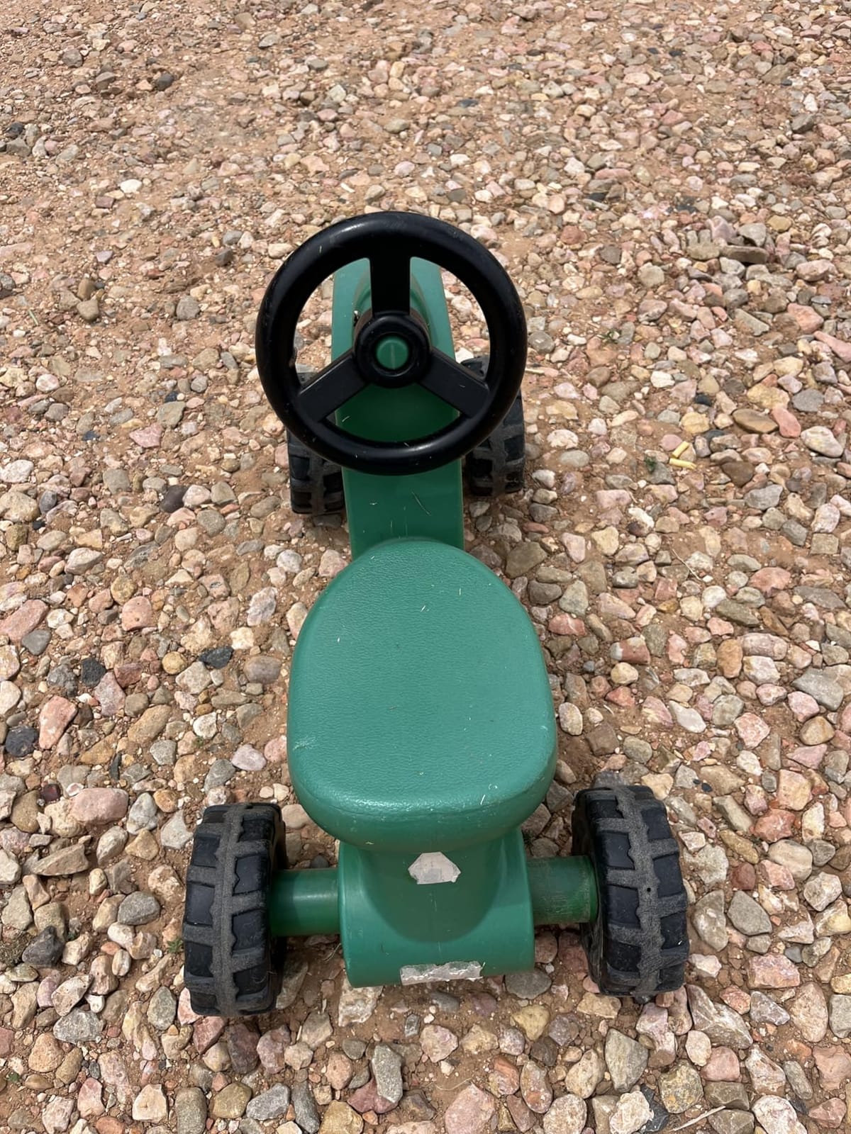John Deere Ride On Toys Sit 'N Scoot Activity Tractor for Kids Ages 18 Months and Up, Green | Foot-to-Floor Ride On Toy, Officially Licensed John Deere Toy, Indoor/Outdoor Push Tractor customer photo 1