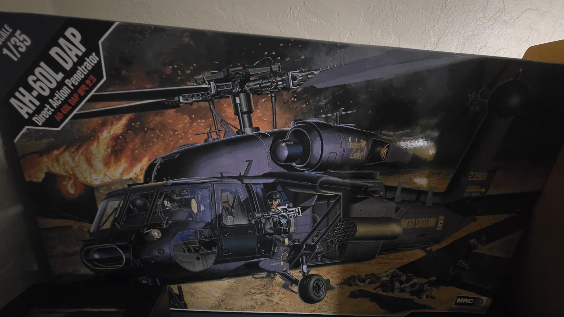 Academy 12115 AH-60L DAP BLACK HAWK Helicopter Plastic Model Kit customer photo 1
