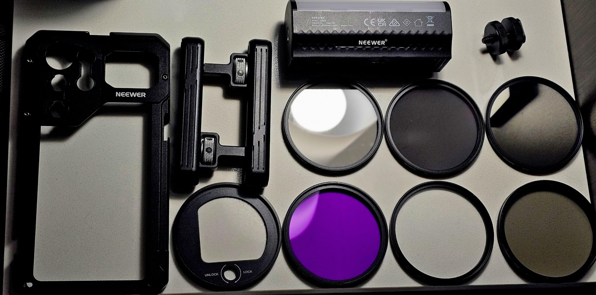 Neewer 67MM Complete Lens Filter Accessory Kit for Lenses with 67MM Filter Size: UV CPL FLD Filter Set + Macro Close Up Set (+1 +2 +4 +10) + ND Filter Set (ND2 ND4 ND8) + Other customer photo 1