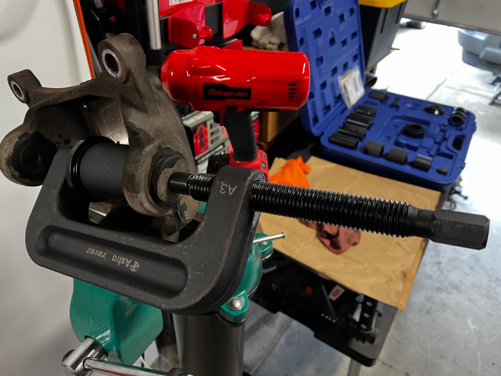 Astro Tools 78197 Goliath LARGE Ball Joint Service Tool and Master Adapter Set customer photo 1