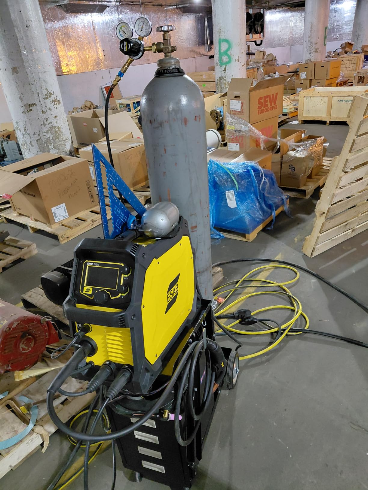 ESAB Rebel EMP 215ic Multi-Voltage MIG/Stick/TIG Welder- 120/230V 5-240A Output customer photo 1