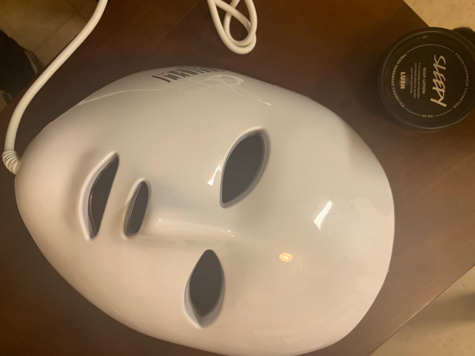 NEWKEY 4D LED Red Light Therapy Mask for Face Skin Glowing,630nm Led Light Therapy Face Mask Anti Wrinkle, Blue Light Therapy Face Mask for Acne,Home use,450 LED Chips,Birthday gift,Plug in customer photo 2