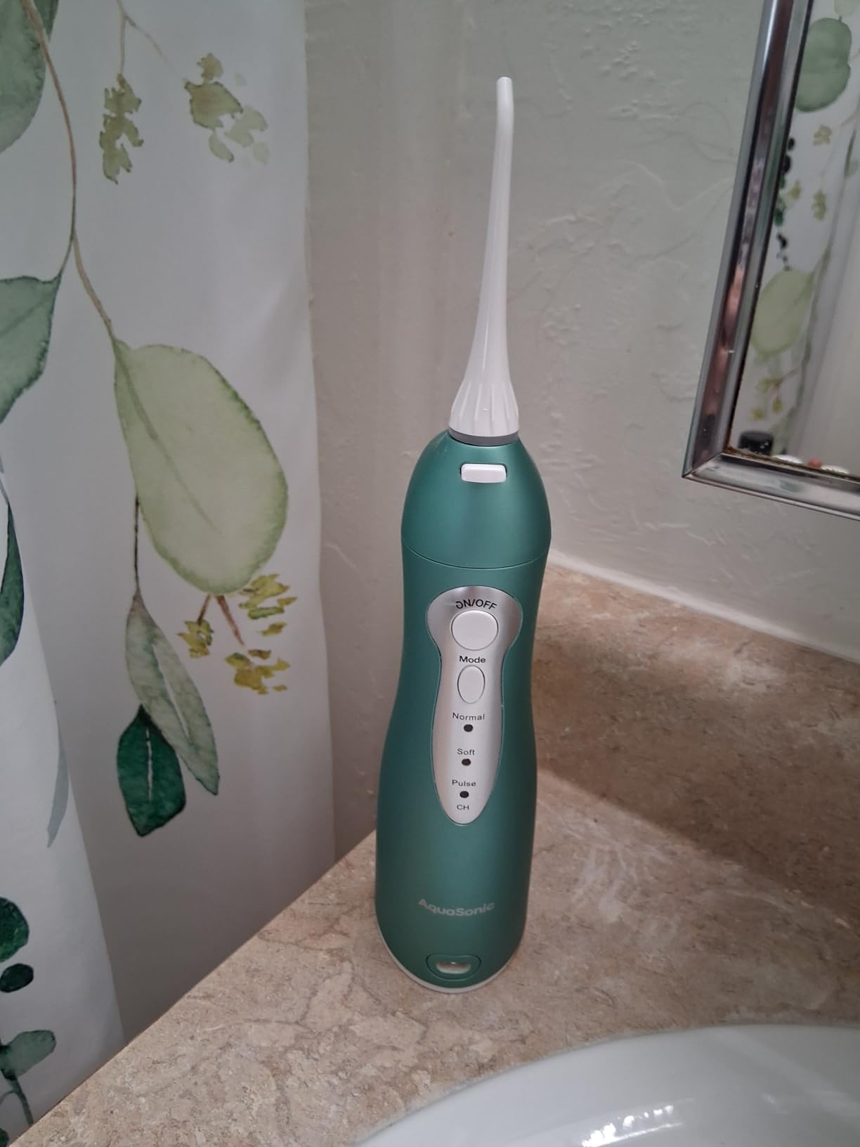 AquaSonic Aqua Flosser Water Flosser, ADA Accepted, White customer photo 2