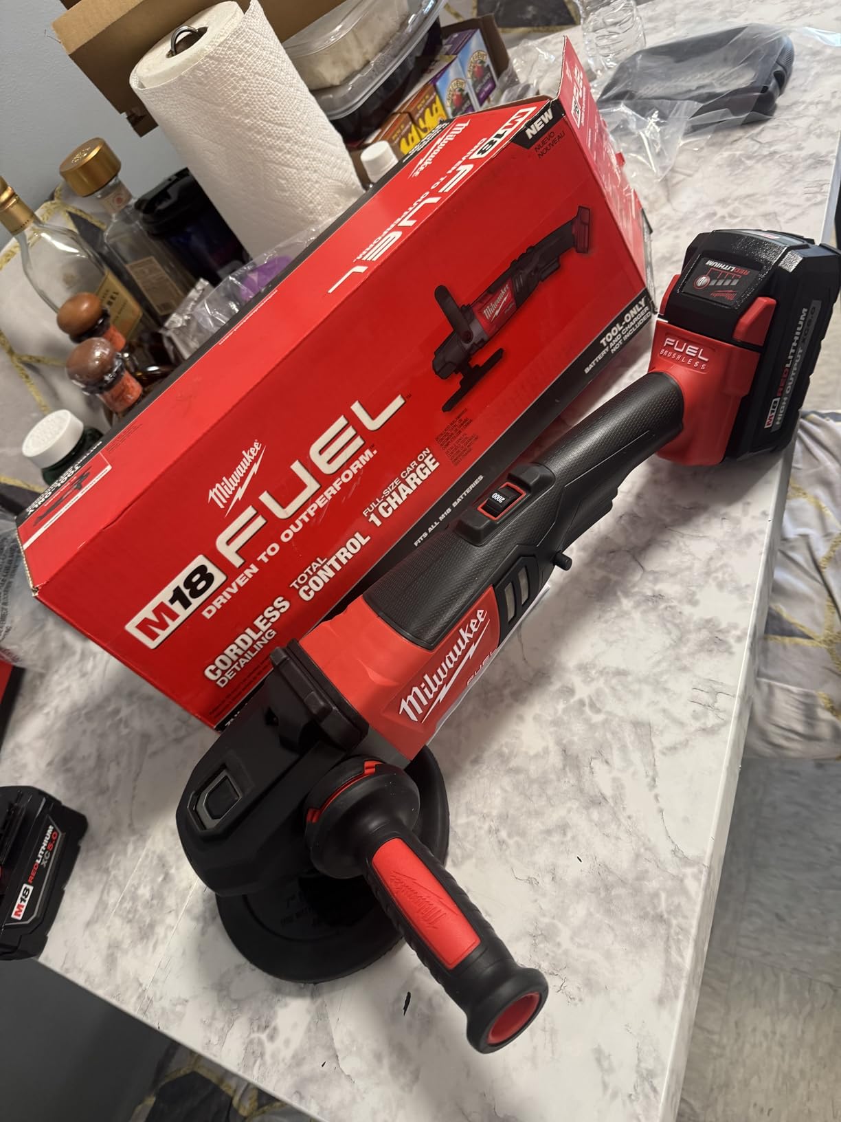 Milwaukee 2738-20 M18 18-Volt Fuel Lithium-Ion Brushless Cordless 7 inch Variable Speed Polisher (Tool-Only) customer photo 1
