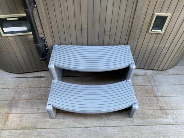 Confer Plastics Resin Multi Purpose Outdoor Non Slip Portable Spa and Hot Tub Handi-Step Deck Patio Steps Accessories, Deep Grey customer photo 2