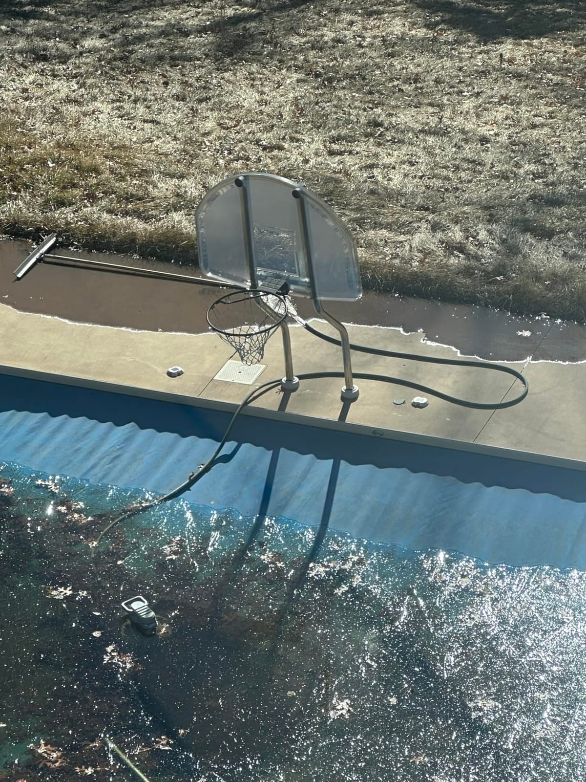 Superior Pump 92395 2100 GPH Pool Cover Pump customer photo 1