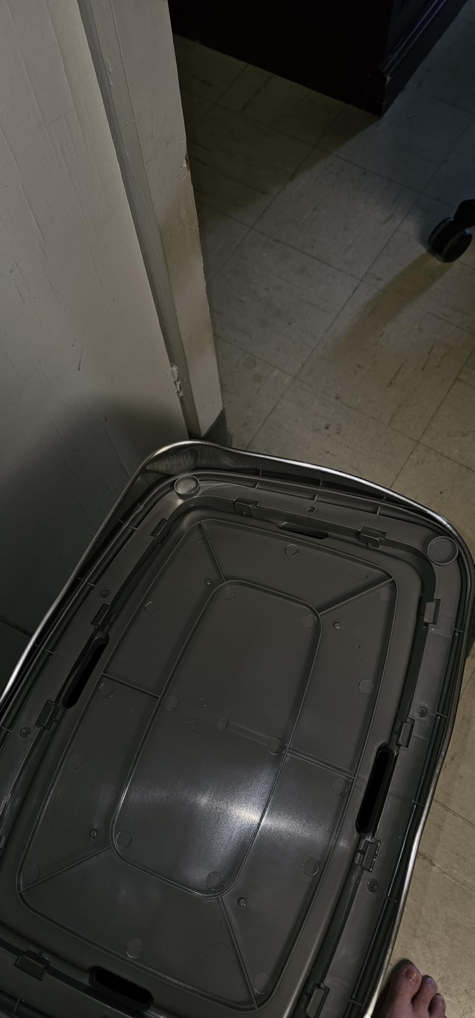 Ninestars 13 Gallon Automatic Trash Can, 50L Touchless Motion Sensor Garbage Can with Odor-Sealing Lid, Rectangular Stainless Steel, Black Trim customer photo 2