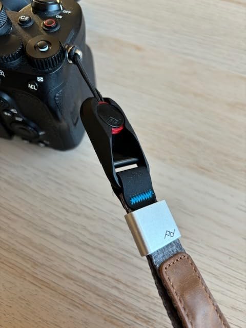 Peak Design Cuff Camera Wrist Strap, Compatible with DSLR, Compact and Point-and-Shoot Cameras, Low Profile, Quick Release customer photo 1