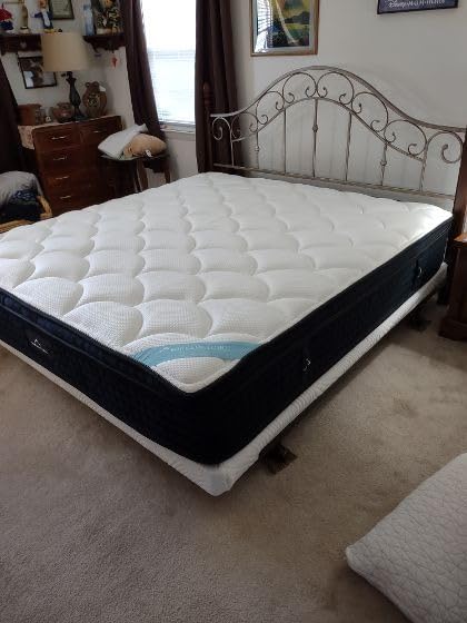 Zinus 4 Inch Low Profile Quick Lock Smart Box Spring / Mattress Foundation / Strong Steel Structure / Easy Assembly, Queen, White customer photo 2