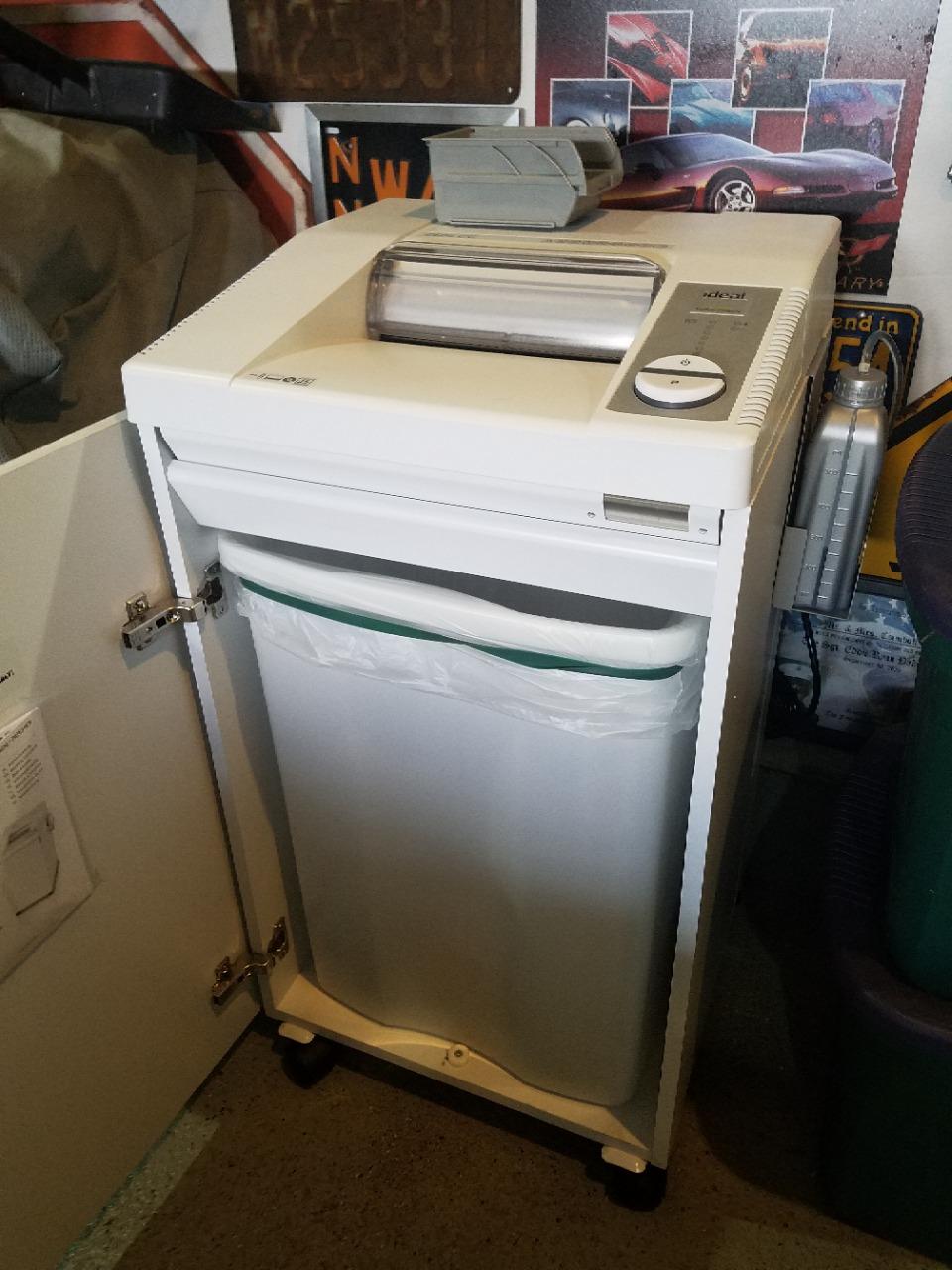 ideal. 2604 Cross-Cut Centralized Office Shredder with Automatic Oiler, Continuous Operation, 23 to 25 Sheet Feed Capacity, 26 gal Bin, Shred Staples/Paper Clips/Credit Cards/CDs/DVDs, P-4 Security customer photo 2
