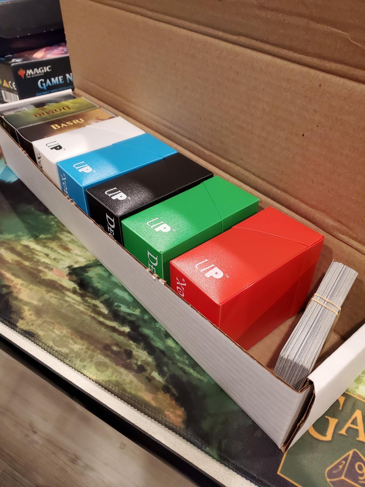 Ultra Pro Multicolor Deck Box for Trading Cards, MTG & Pokémon, 5 Pack | Archival-Safe Polypropylene Material, Holds Up To 80 Sleeved Cards, Self-Locking Lid, Compact Deck Organization customer photo 1