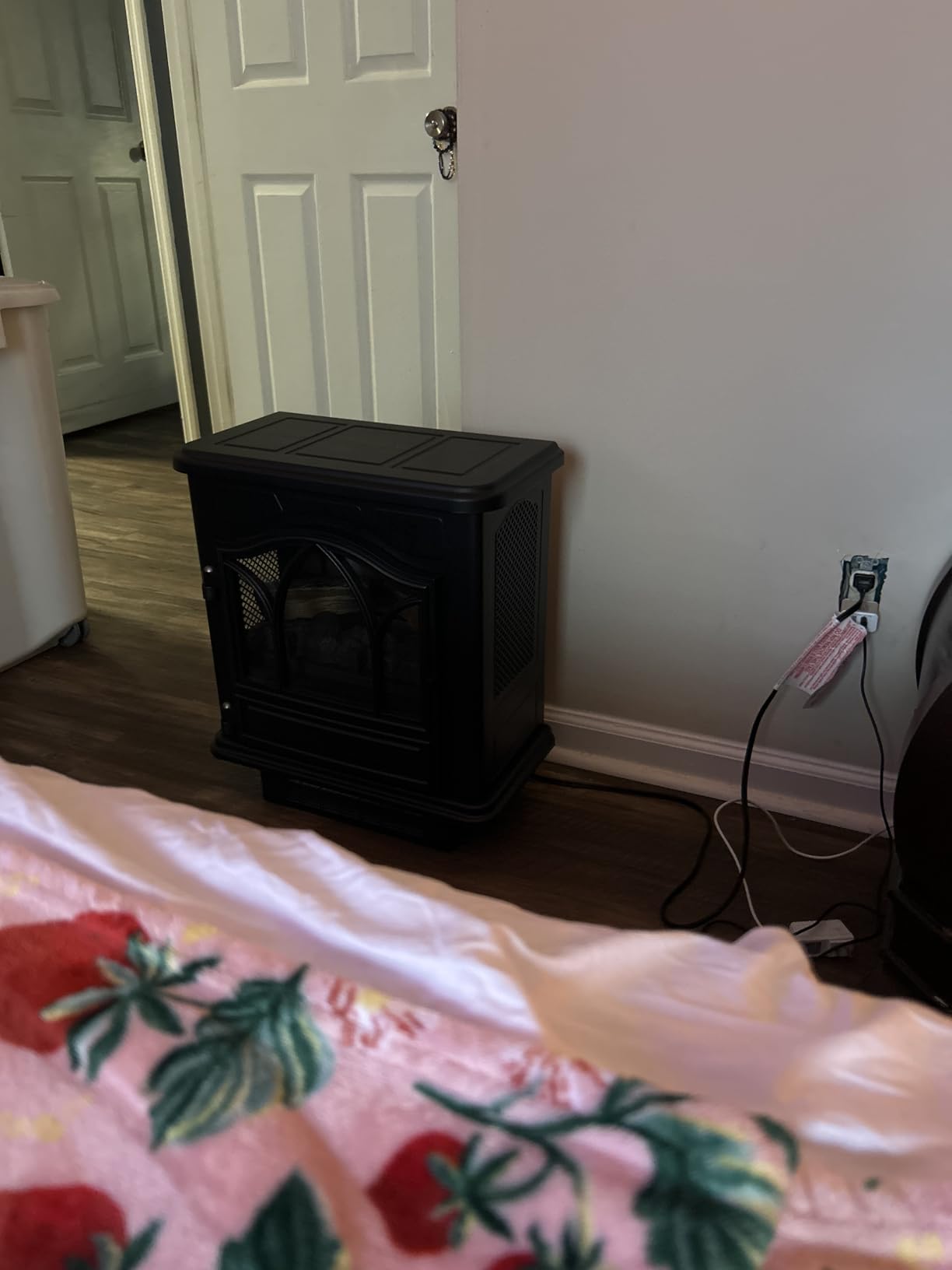 duraflame 3D Infrared Quartz Electric Fireplace Stove Heater, Black customer photo 2