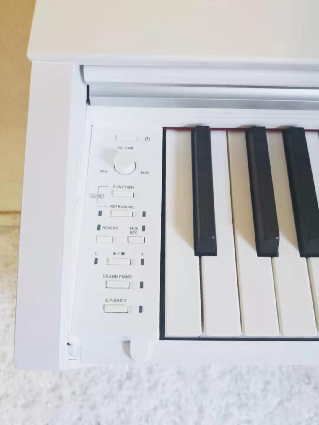 Privia PX-770 - 88-Key Weighted Console Digital Piano | Tri-Sensor II Scaled Hammer Action Keys | AiR Sound Source, 19 Tones, Concert Play, 16W Stereo Speakers, USB-MIDI | Elegant White Cabinet customer photo 1