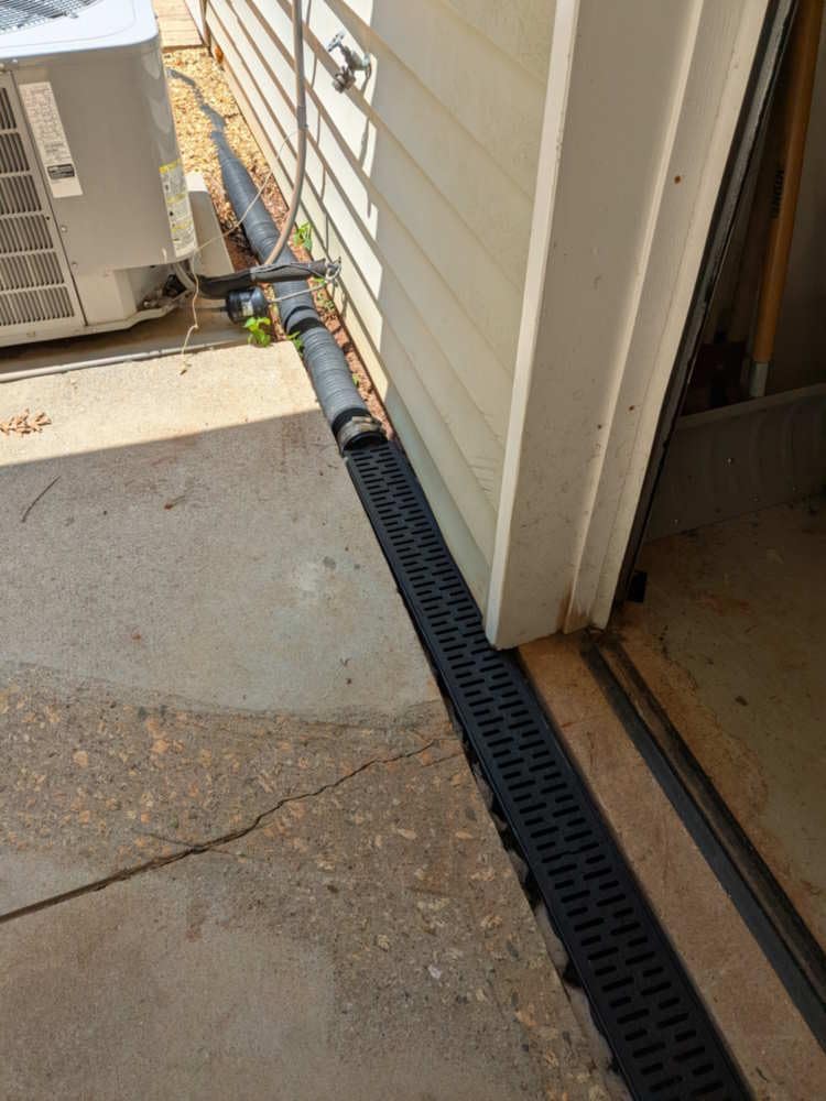 URA WATER - Model UA-100 - Drainage Trench Set - Channel Drain with Grate - Black Plastic - 3 x 39 - (117