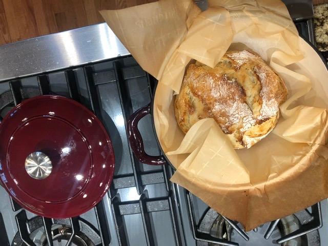 Tramontina Bestow Enameled Cast Iron Dutch Oven Pot with Lid, Round 5.5-quart, Matte White customer photo 2