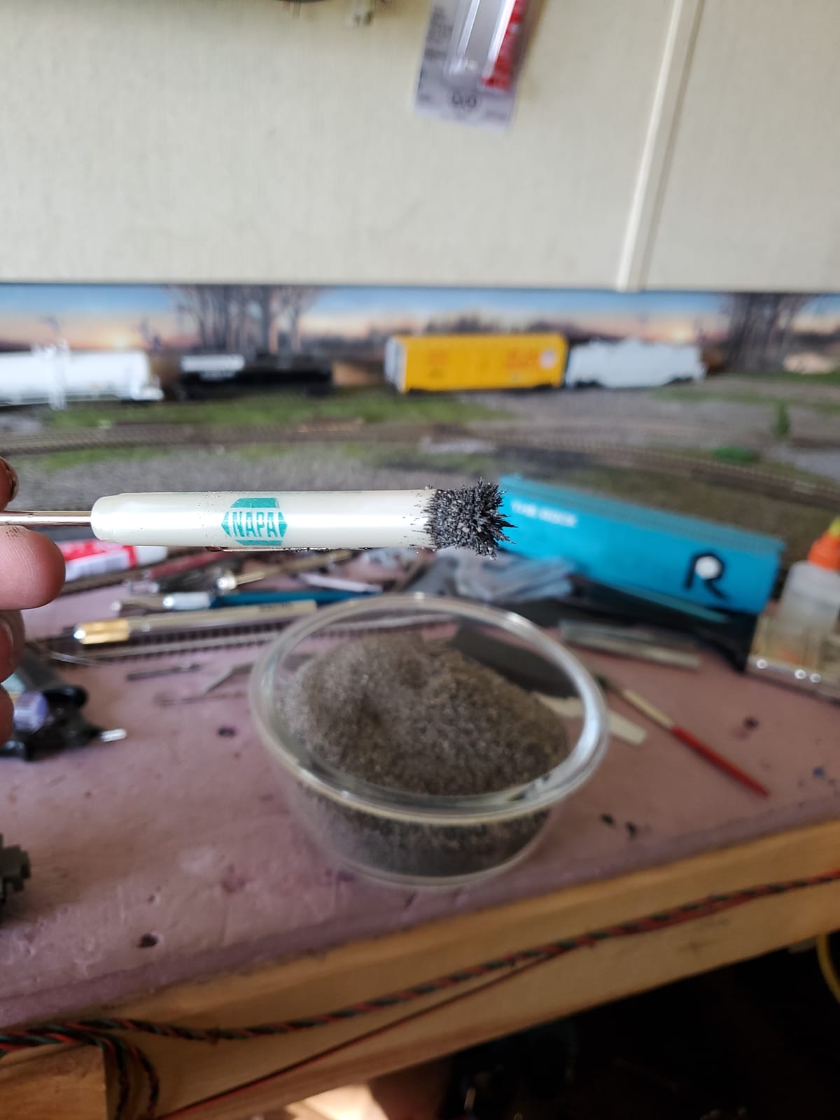 Buddingco Model Railroad - Train Ballast - Authentic Limestone Ballast Gray Blend - Fast Set Net Wt 10 lbs./4.54 kg customer photo 1