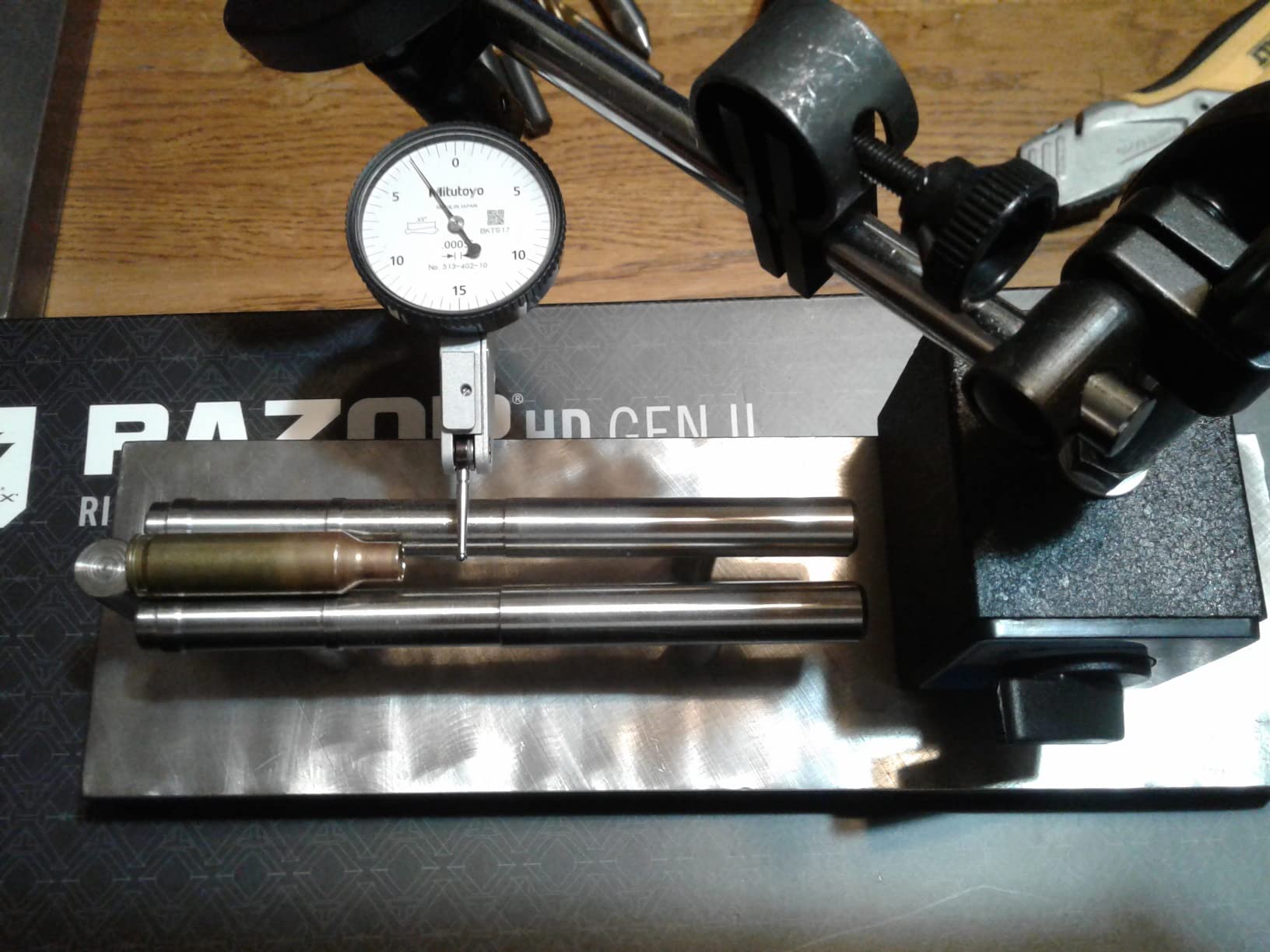 Mitutoyo 513-402-10E Dial Test Indicator, Bas, Std 0.03