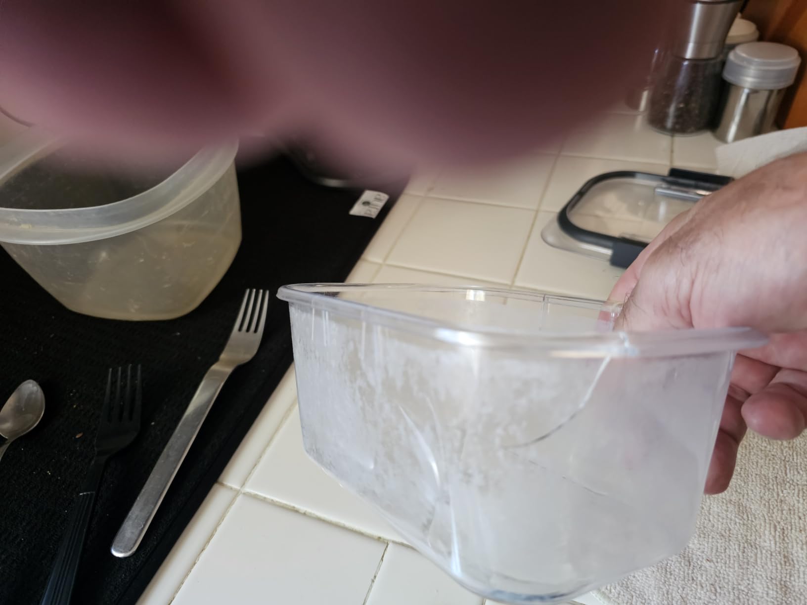 Rubbermaid Brilliance BPA Free Airtight Food Storage Containers with Lids, Set of 4 (4.7 Cup) customer photo 2