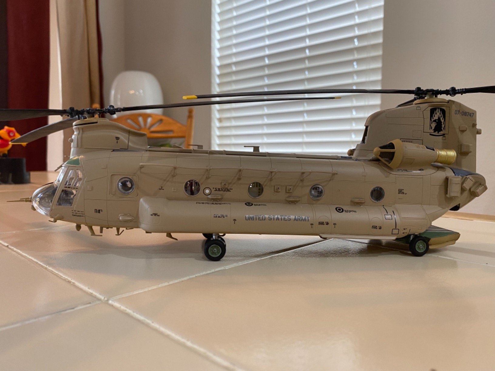 Italeri 2779 Chinook HC.1/CH-47D Helicopter Model Kit (1:48 Scale) customer photo 1