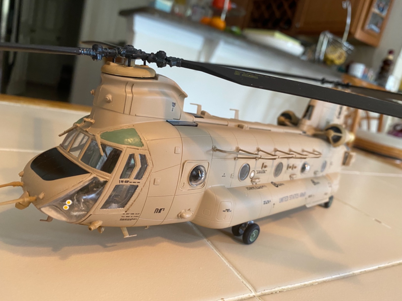 Italeri 2779 Chinook HC.1/CH-47D Helicopter Model Kit (1:48 Scale) customer photo 2