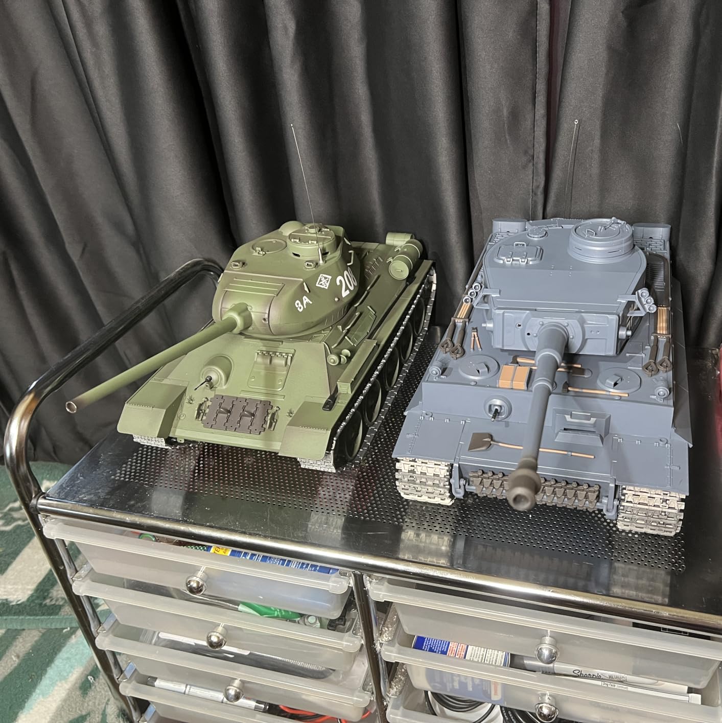 1/16 2.4ghz Remote Control German Tiger I Gray Color Tank Adults Model Toy(Upgraded/Metal Road Wheel & Tracks & Sprocket Wheel & Idle Wheel)(Steel Gear Gearbox)(5000mah Nimh Battery)(Airsoft) customer photo 1
