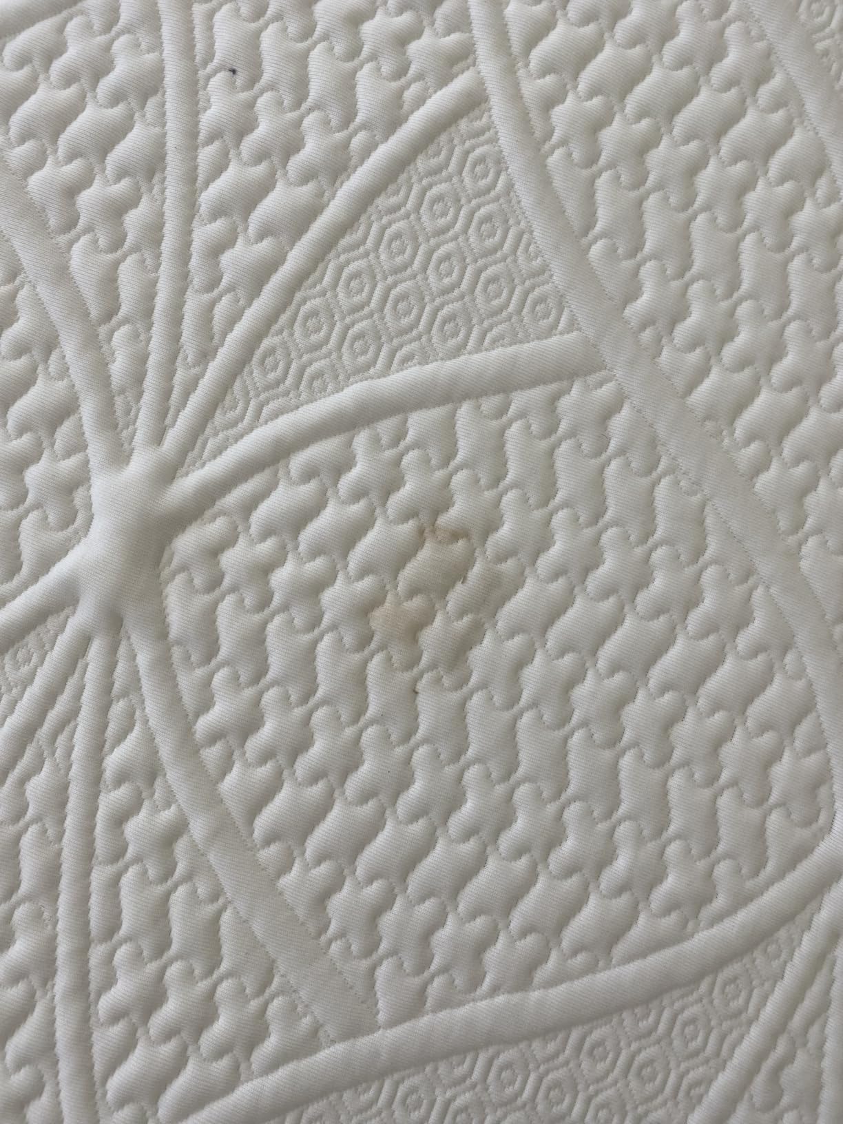 COOL GEL Chill Memory Foam 14-Inch Mattress with 2 Pillows, CertiPUR-US Certified, Mattress in a Box, King, White customer photo 1