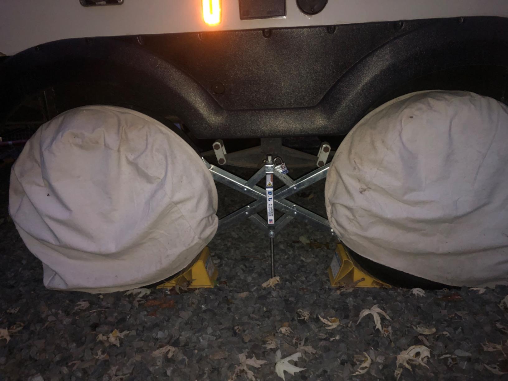 BAL 28024 X-Tended Fit X-Chock Tire Locking Chock - Wheel Stabilizer for Wide Tandem Axle Trailers & RVs - Set of Two Chocks, Heavy-Duty Steel, Ratchet Included customer photo 1