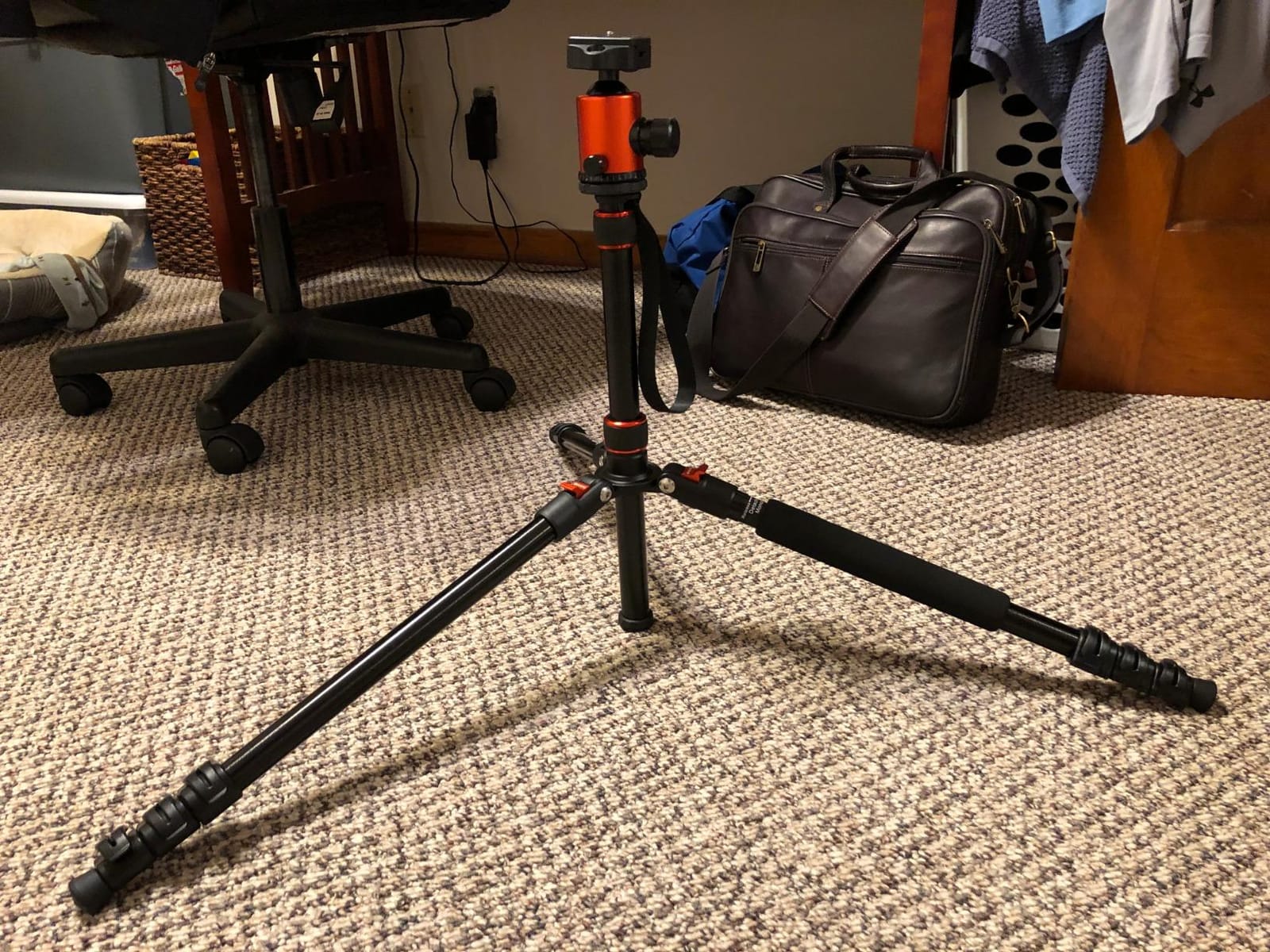 GEEKOTO 77'' Tripod, Camera Tripod for DSLR, Compact Aluminum Tripod with 360 Degree Ball Head and 8kgs Load for Travel and Work customer photo 2