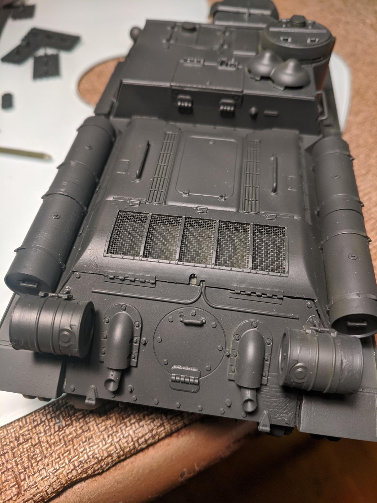ZVEZDA 3688 - Soviet Tank Destroyer SU-100 - Unpainted Plastic Model Kit Scale 1/35 customer photo 2