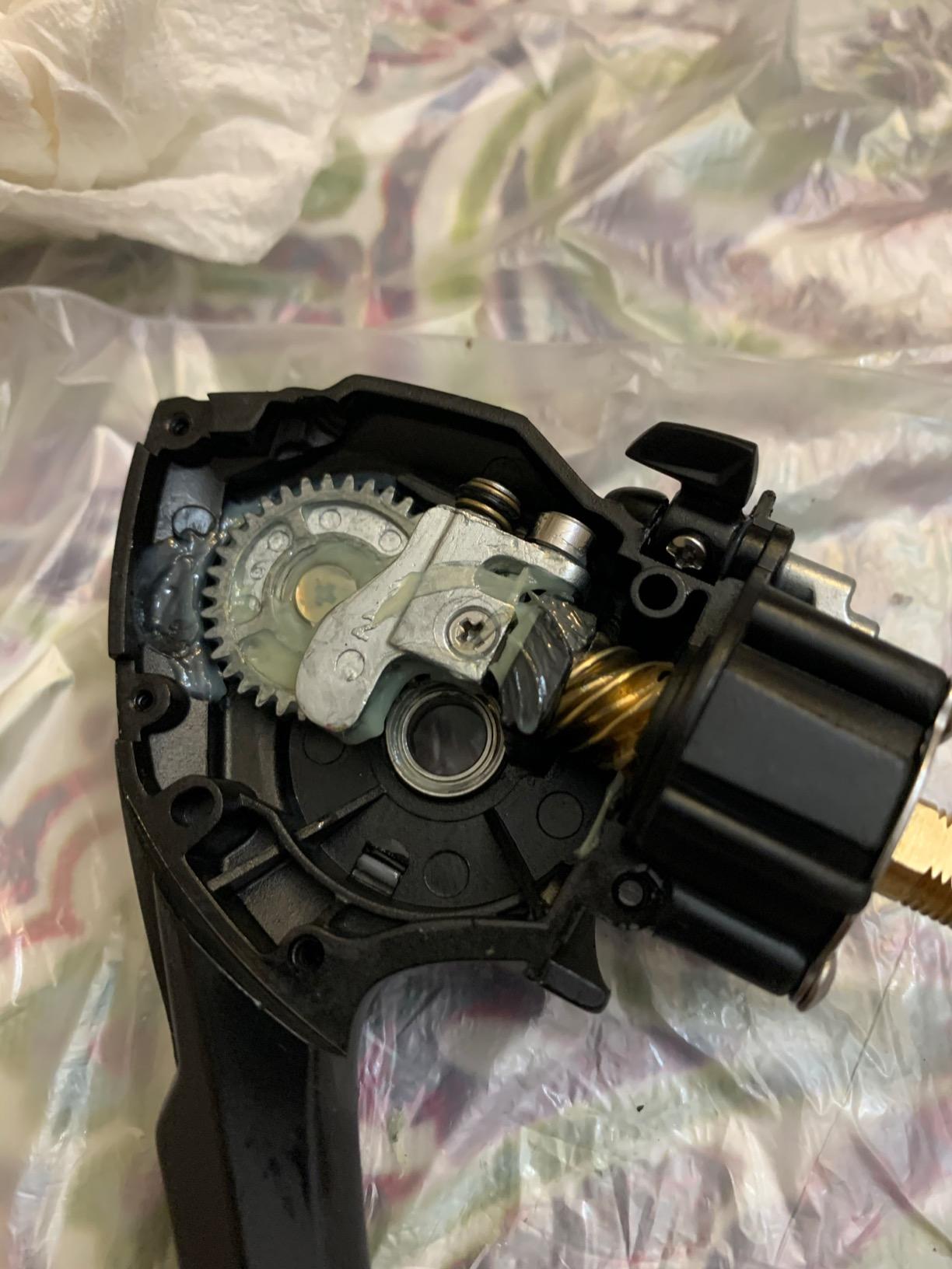 Piscifun Carbon X Ultralight Spinning Reel, Carbon Frame, 33lb Max Drag | 10+1 shielded bearings, smooth retrieve, two handle styles by size, balanced for freshwater bass and trout fishing, 500-4000 customer photo 1