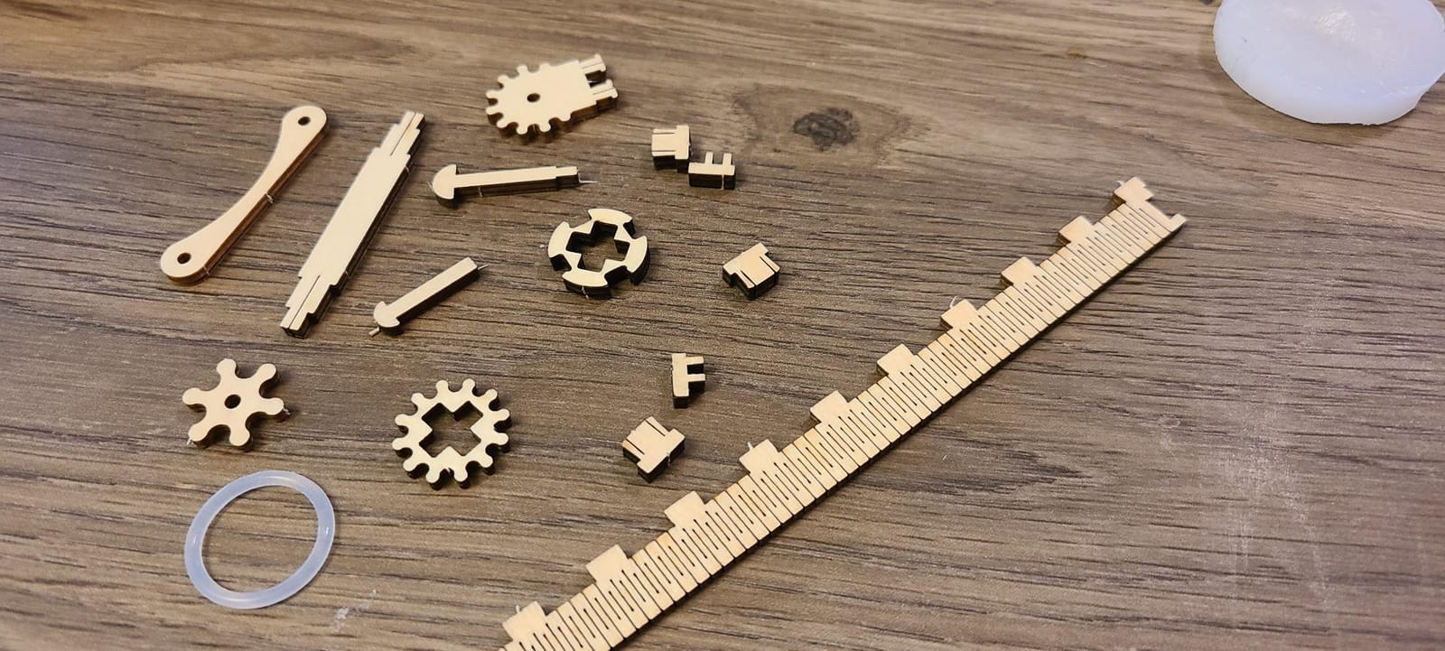 ROKR 3D Wooden Puzzle Mechanical Treasure Box Model DIY Brain Teaser Projects for Adult Age 14+ Birthday Gift Educational Toys Wooden Puzzles for Adults customer photo 1