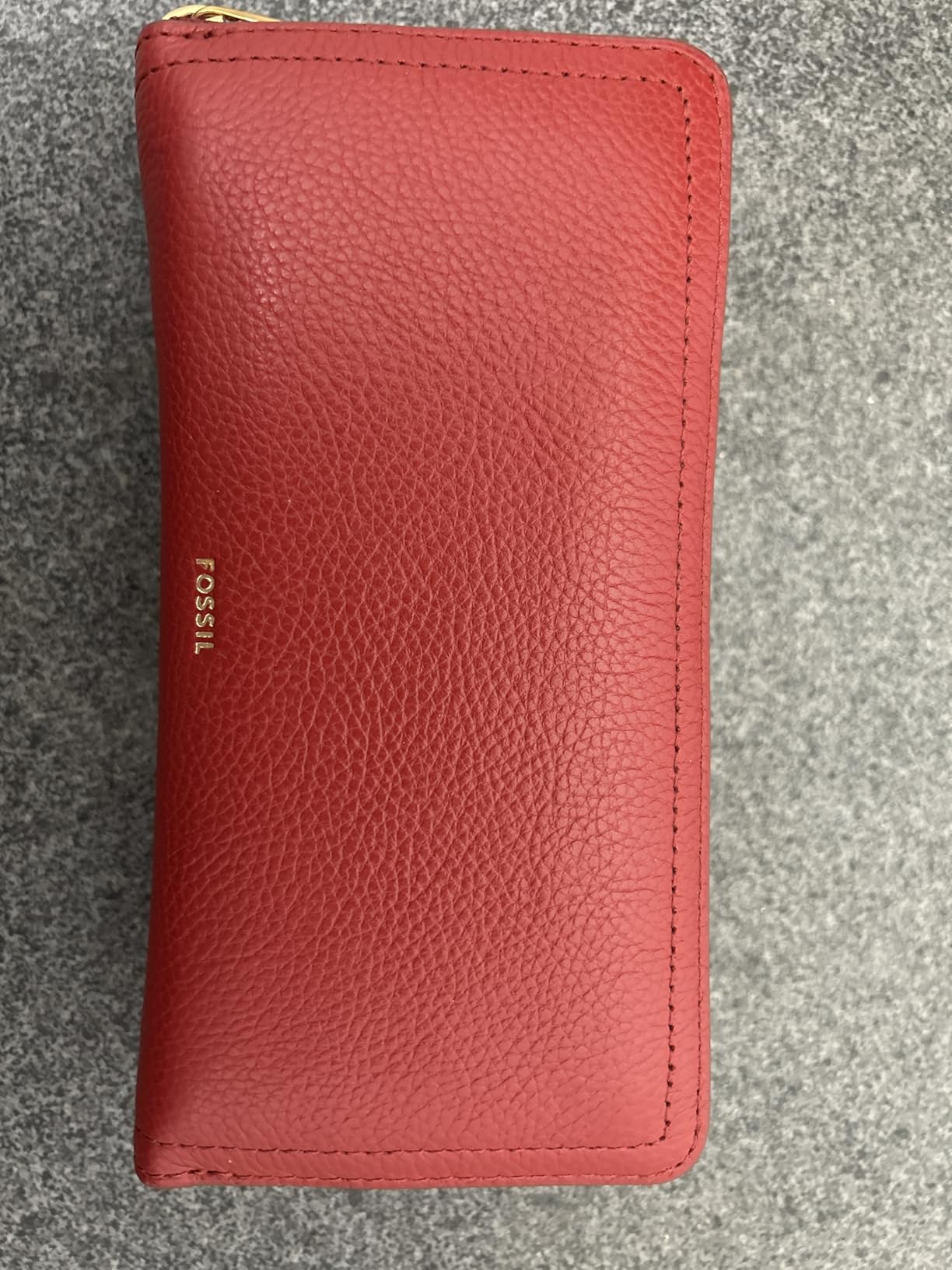 Women's Logan Leather RFID-Blocking Zip Around Clutch Wallet with Wristlet Strap for Women customer photo 1