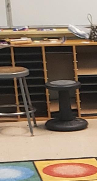 Studico ActiveChairs Kids Wobble Stool, Flexible Classroom Seating Improves Focus, Posture & Helps ADHD/ADD. Get The Wiggles Out Active Fidget Desk Chairs, Pre-Teen 17.75