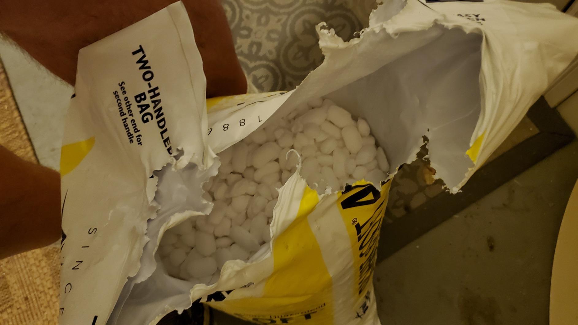 Diamond Crystal 50 lb. Water Softener Salt, Bright & Soft Series, Pellets, 99.8% Purity customer photo 1