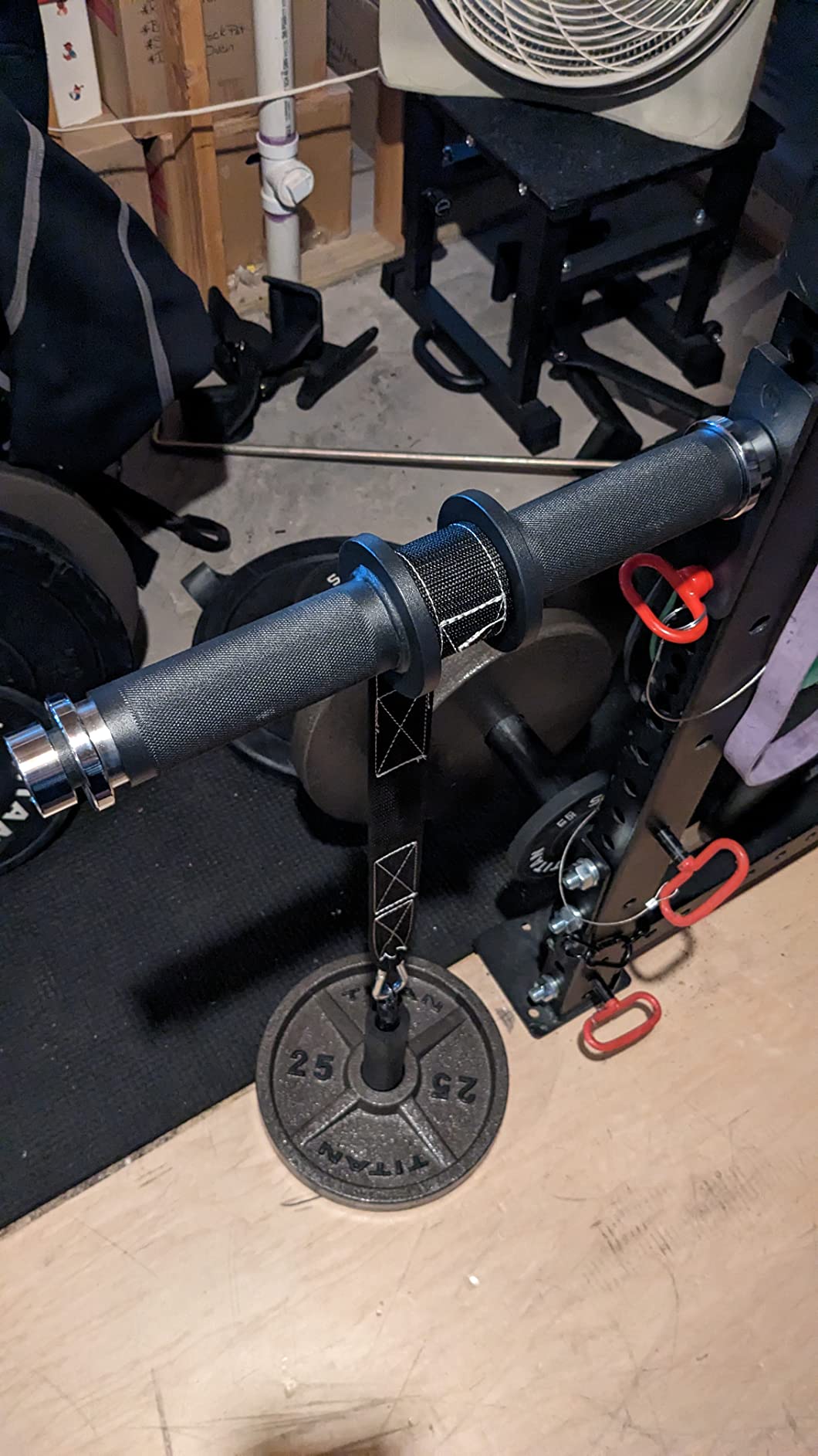 Titan Fitness Rack-Mounted Wrist Roller for T-3 Series Power Racks, Rated 200 LB for Forearm, Grip & Shoulder Strength Trainer with Knurled Handles & Carabiner Loading Pin Attachment customer photo 1