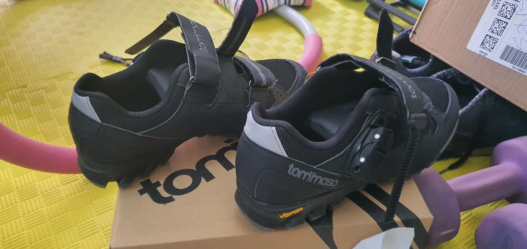 Tommaso Mens Cycling Shoes - SPD Compatible Outdoor, MTB, Gravel & Mountain Bike Shoes - Walkable Design - Cleats Not Included customer photo 2