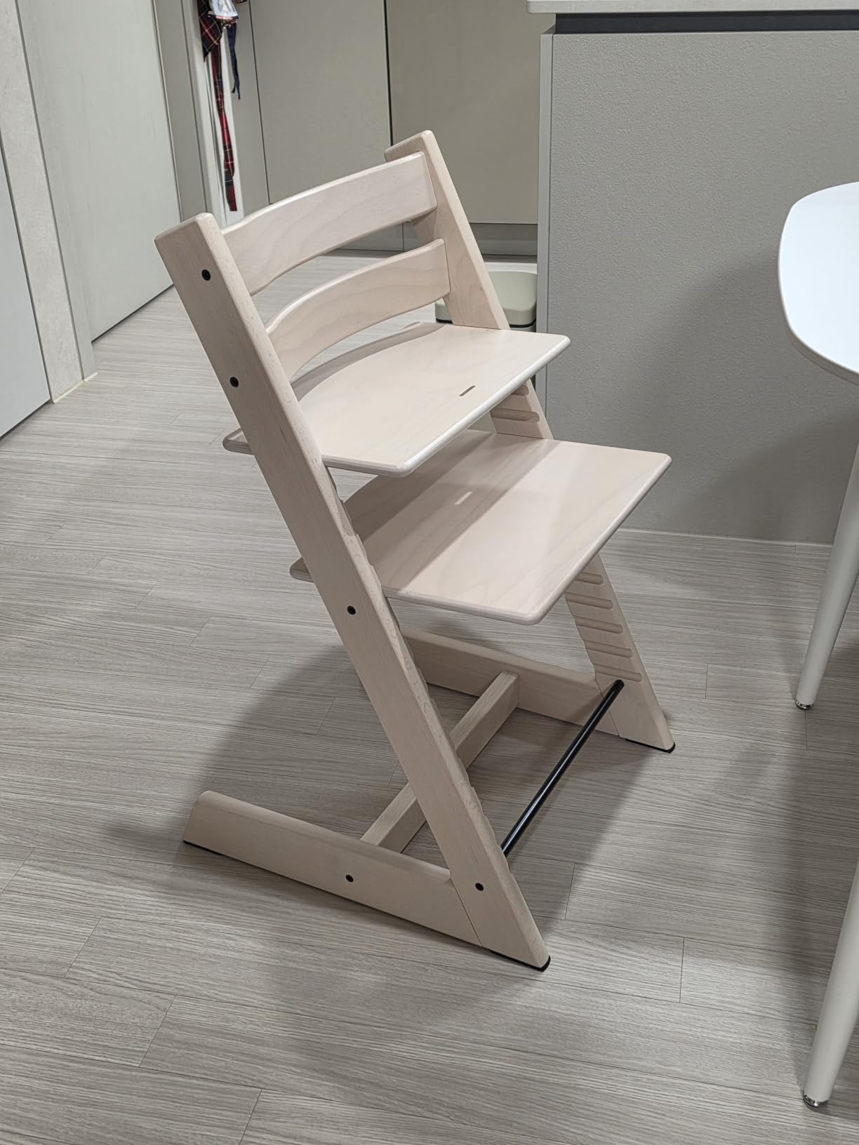 Tripp Trapp by Stokke Adjustable Natural Oak Wood Baby High Chair (Chair Only) | Convertible Chair for Toddlers, Children & Adults, Convenient, Comfortable & Ergonomic, Classic Design, Fits at Dining Table customer photo 1