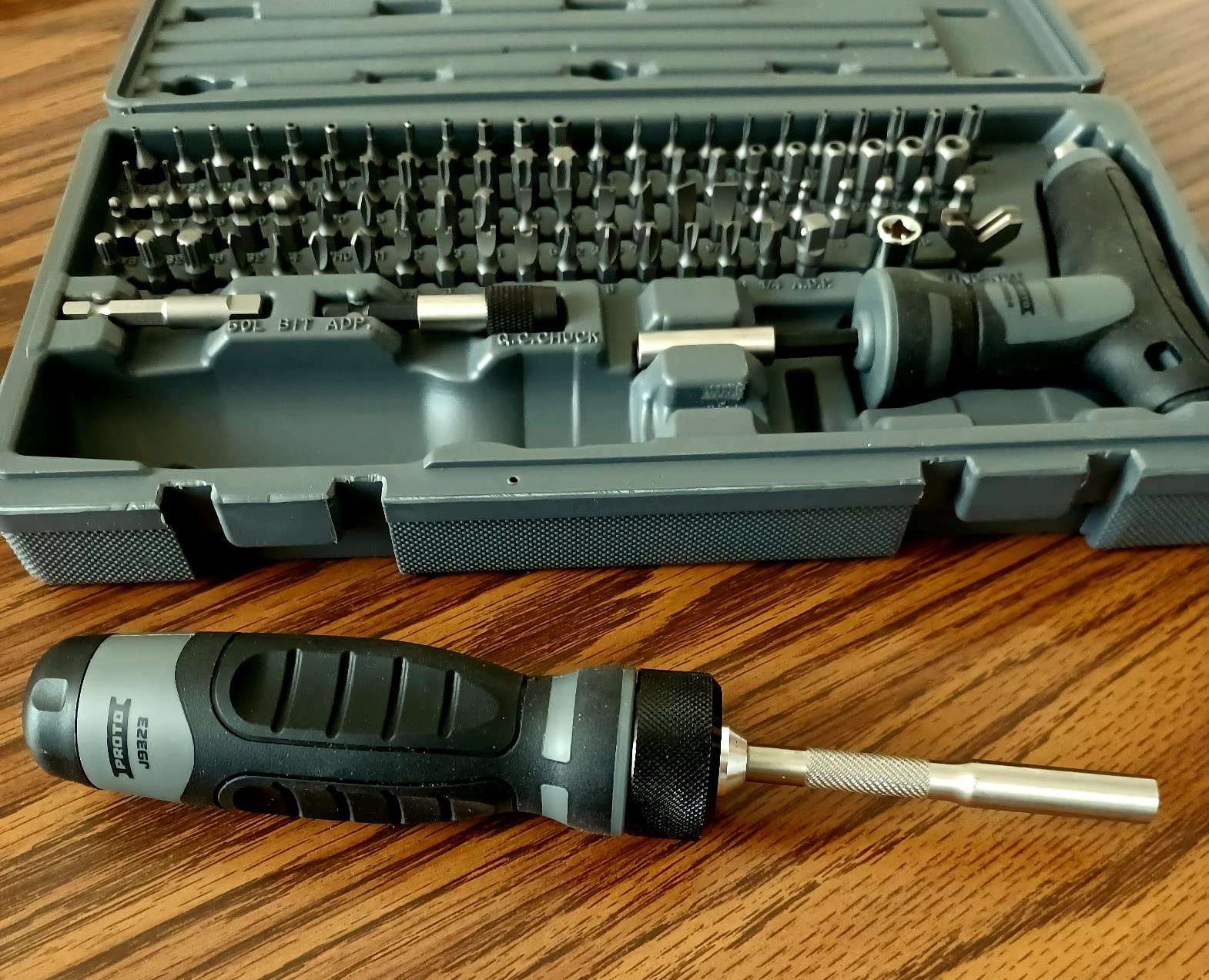 STANLEY-PROTO IND TOOLS POJ61390 MULTI-BIT KIT W/TWO DRIVERS 91 PC customer photo 2