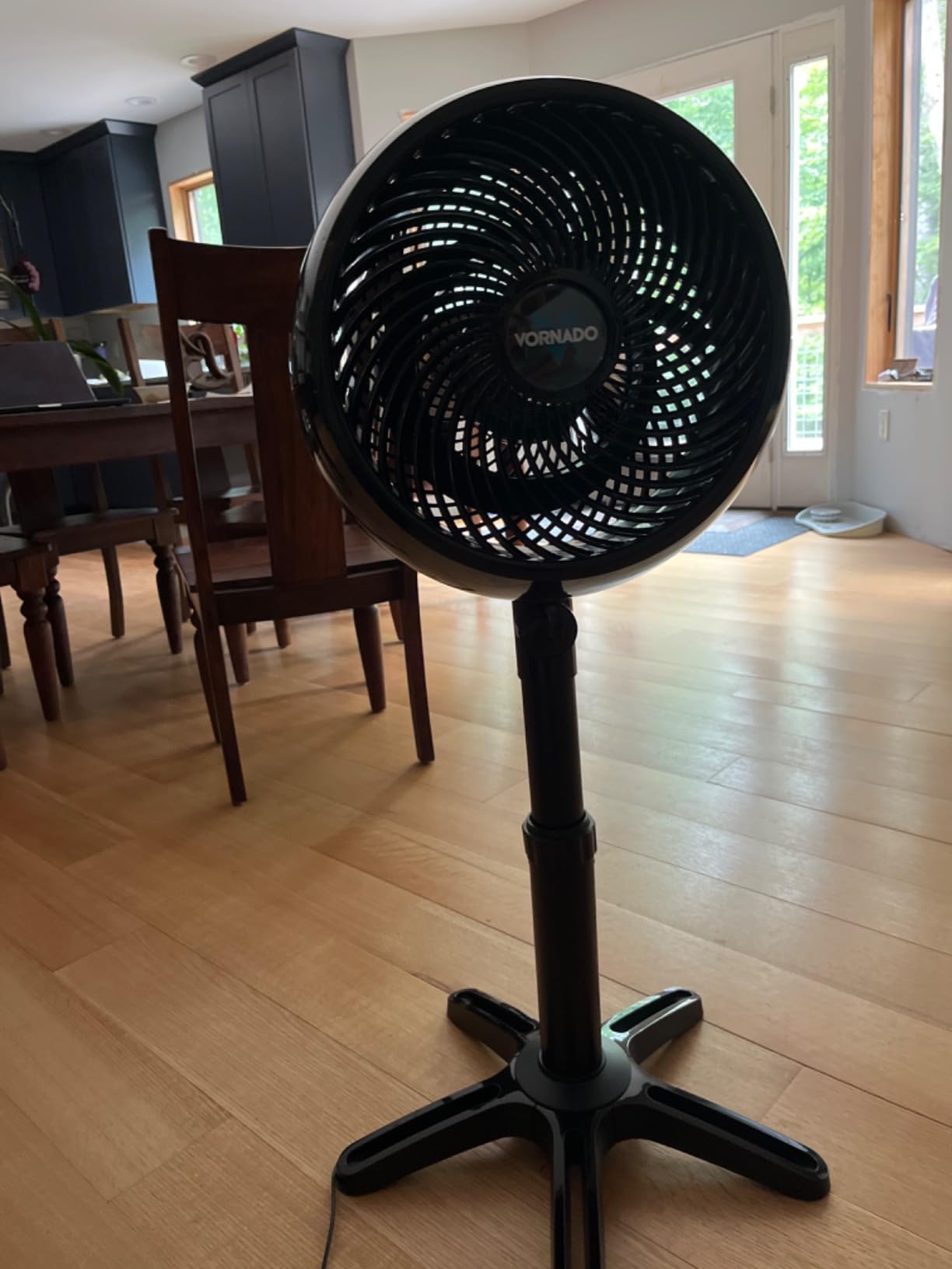 Vornado 7803 Large Pedestal Whole Room Air Circulator, Fan with Adjustable Height, 33-40 in, 3 Speed Settings, Removable Grill for Cleaning, Black Standing Floor Fan for Bedroom customer photo 1