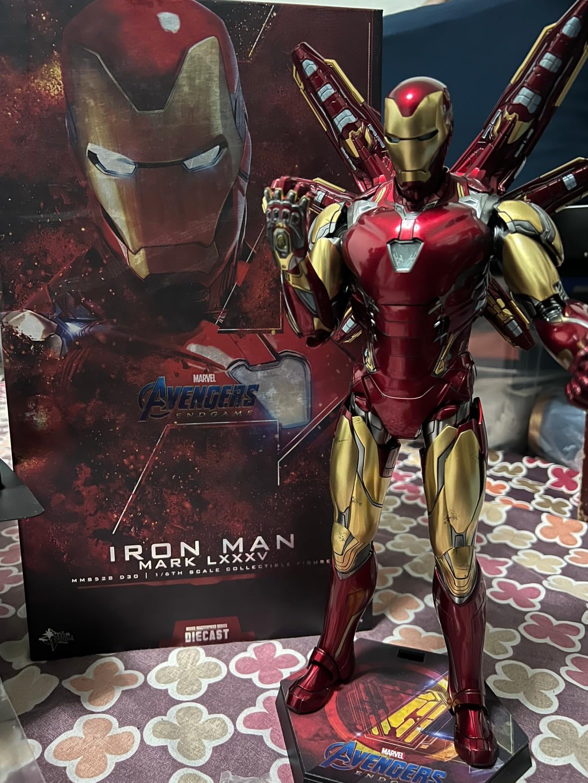 Marvel: Avengers Endgame - Iron Man Mark LXXXV 1:6 Scale Figures, Multicolor, HT904599 customer photo 2