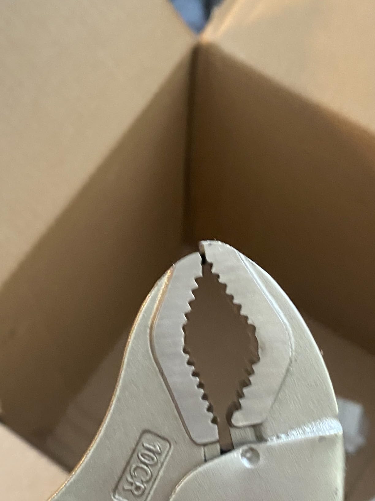 VISE-GRIP Locking Pliers, 10-Inch Fast Release Curved Jaw (IRHT82573) customer photo 2